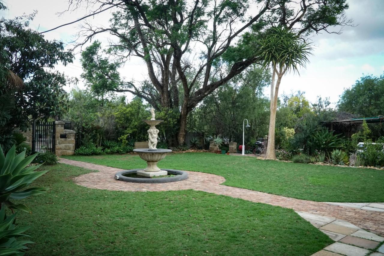 Outentique Accommodation Oudtshoorn Dış mekan fotoğraf