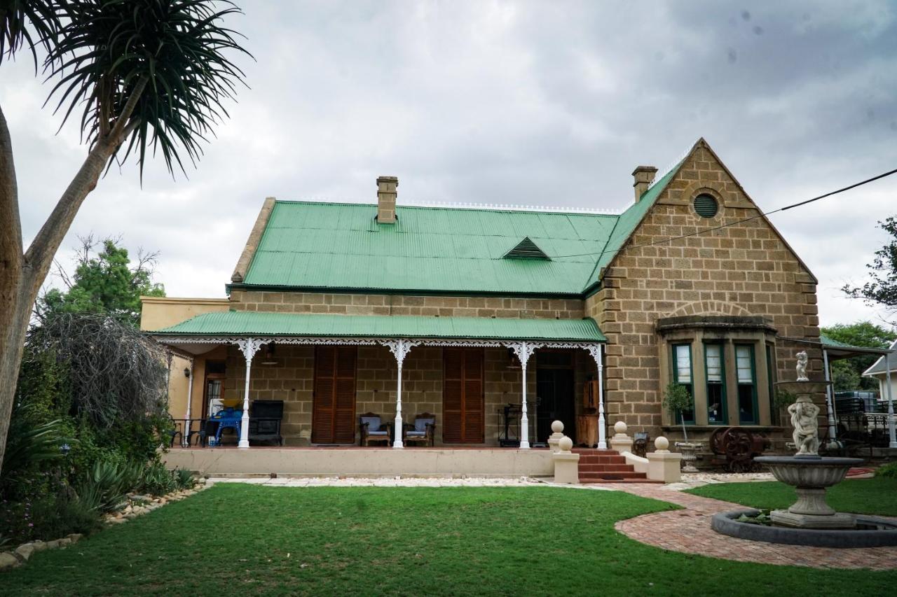 Outentique Accommodation Oudtshoorn Dış mekan fotoğraf