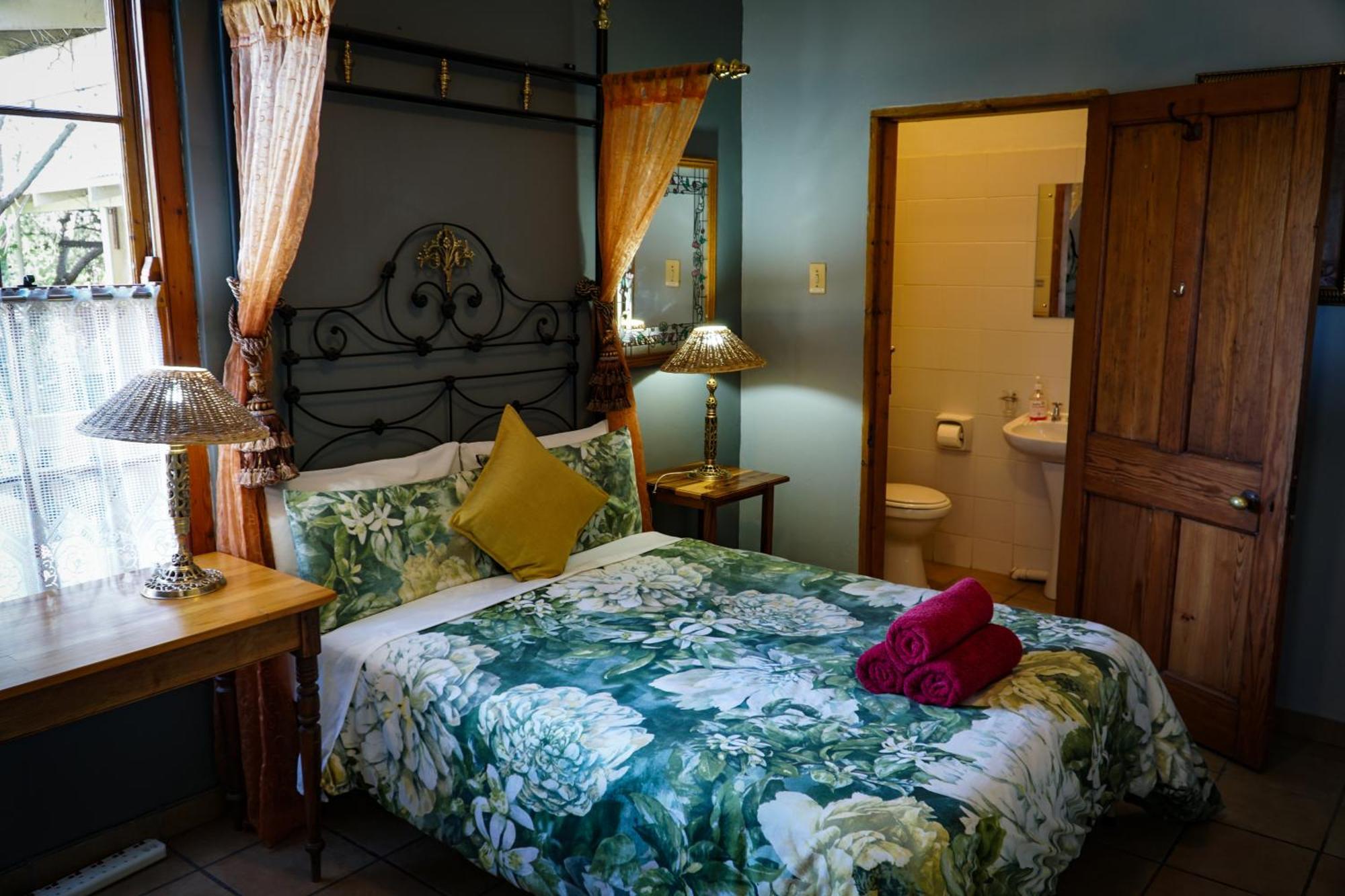 Outentique Accommodation Oudtshoorn Dış mekan fotoğraf